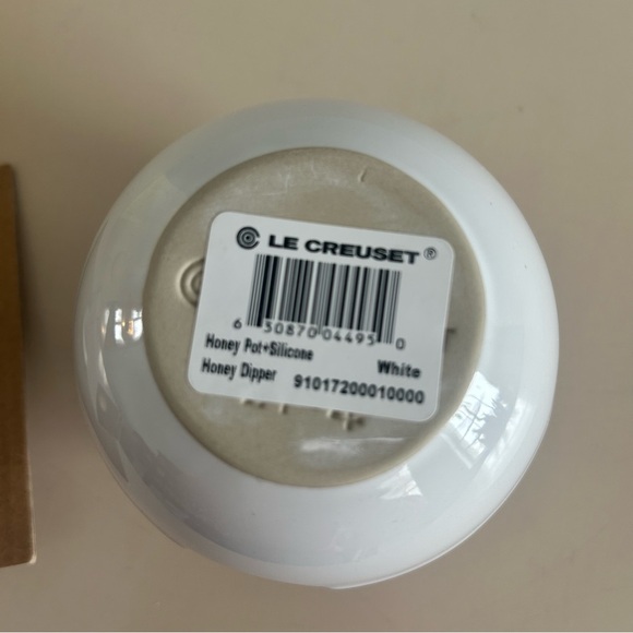 Le Creuset Honey Pot With Original Silicone Dipper White Ceramic - Picture 3 of 5